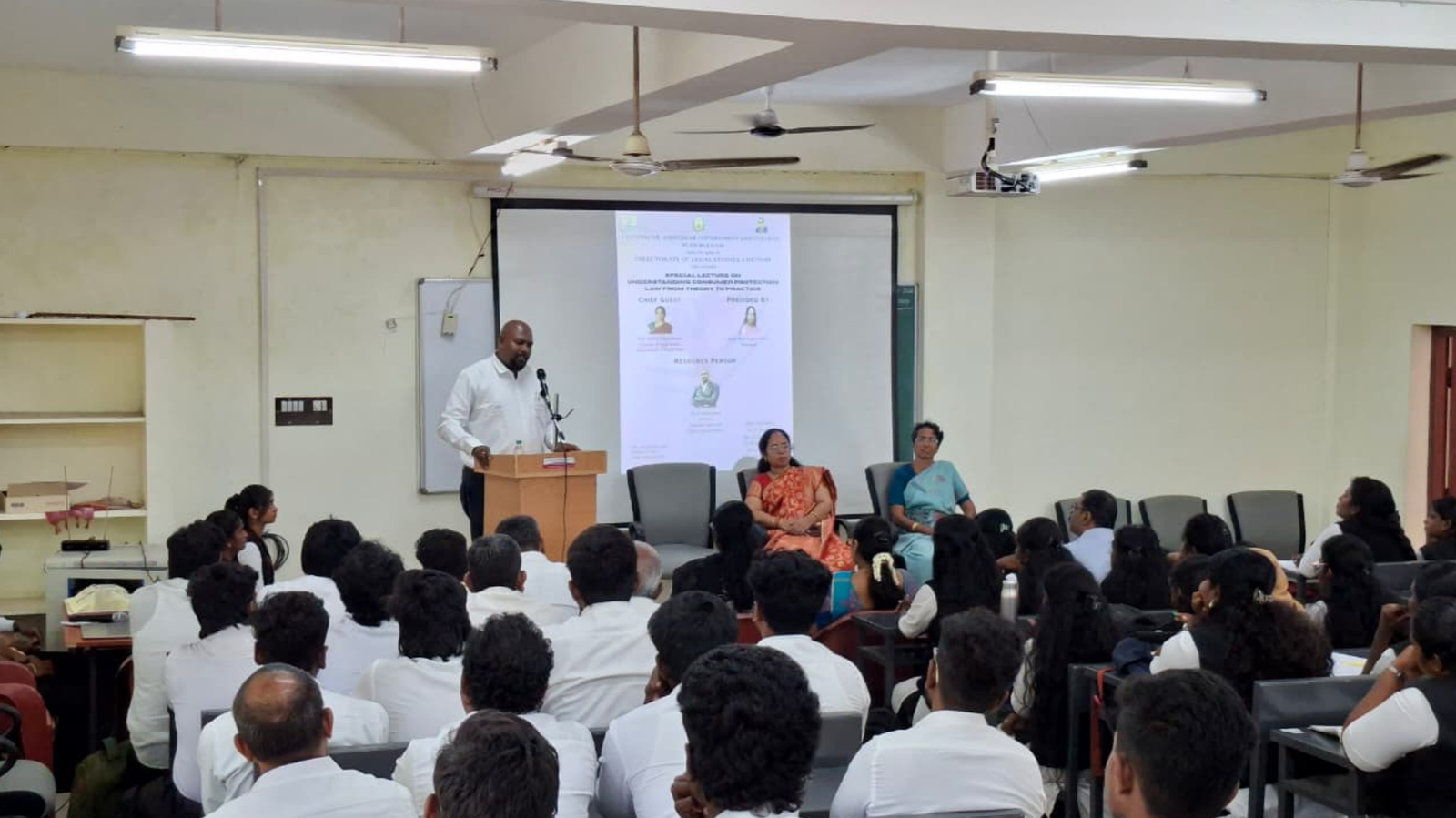 I. Calvin Jones addressing students at the orientation programme, Chennai Dr. Ambedkar Government Law College, Pudupakkam